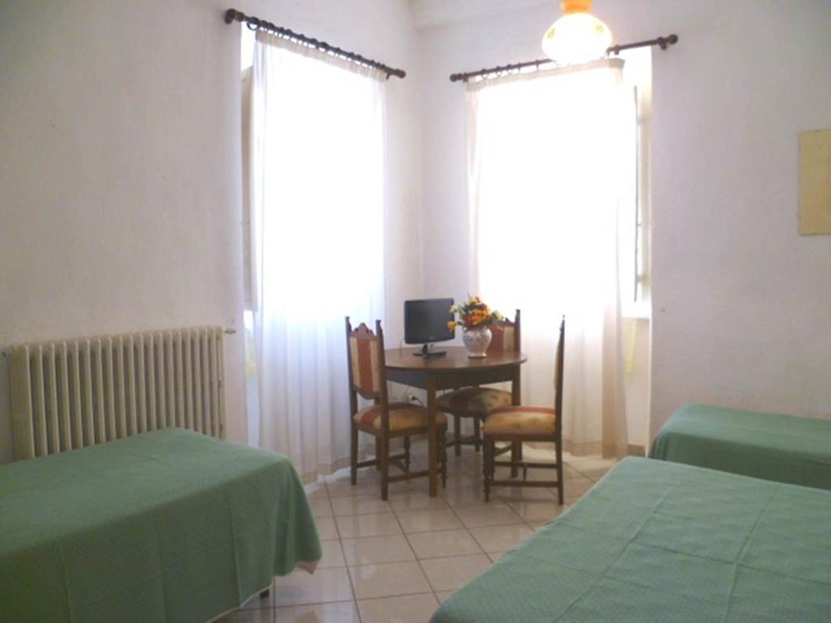 Albergo Ape Elbana Portoferraio Eksteriør billede